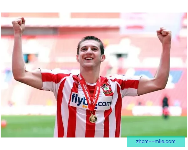 拉拉纳重返南安普顿再披战袍老将回家续写情怀与荣耀的新篇章